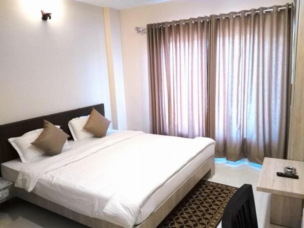 Room image 5