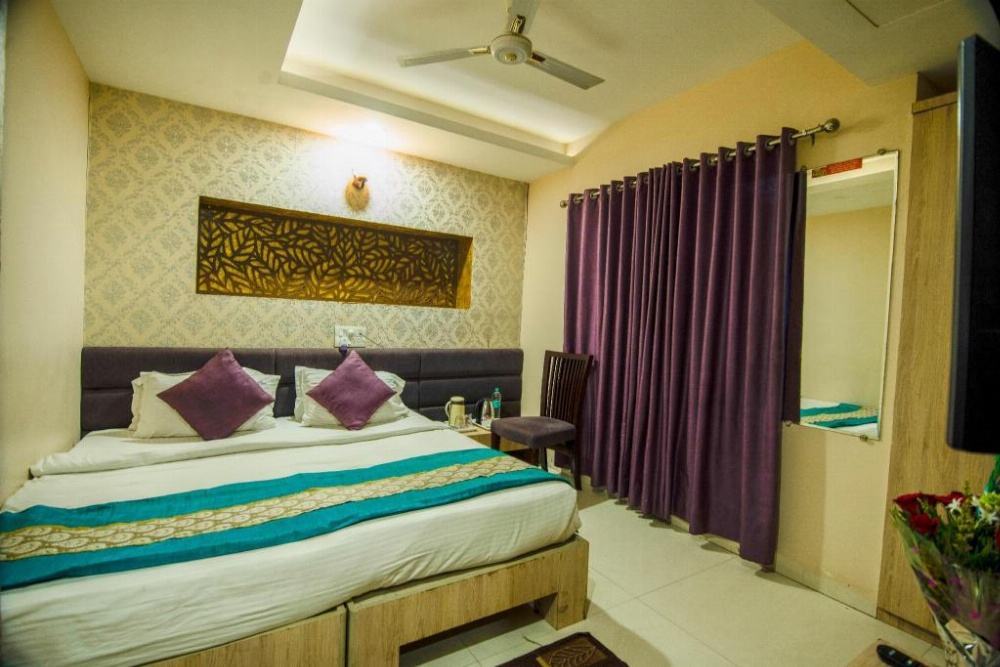 Room image 3